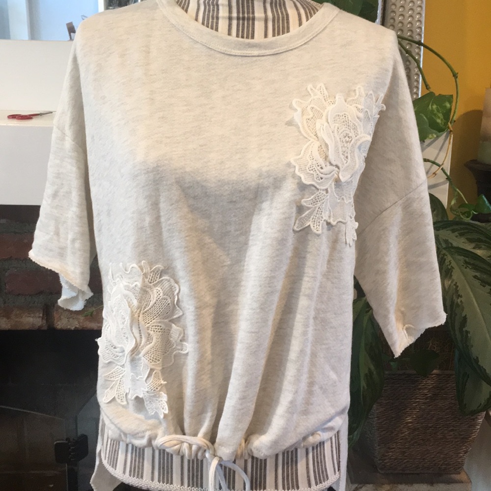 Sporty, Chic top by Lavender Field